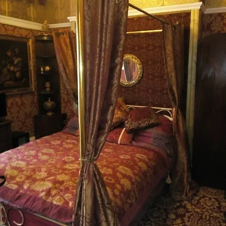 Caspians Boutique Hotel Scarborough