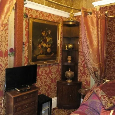 Hotel Caspians Boutique 3*